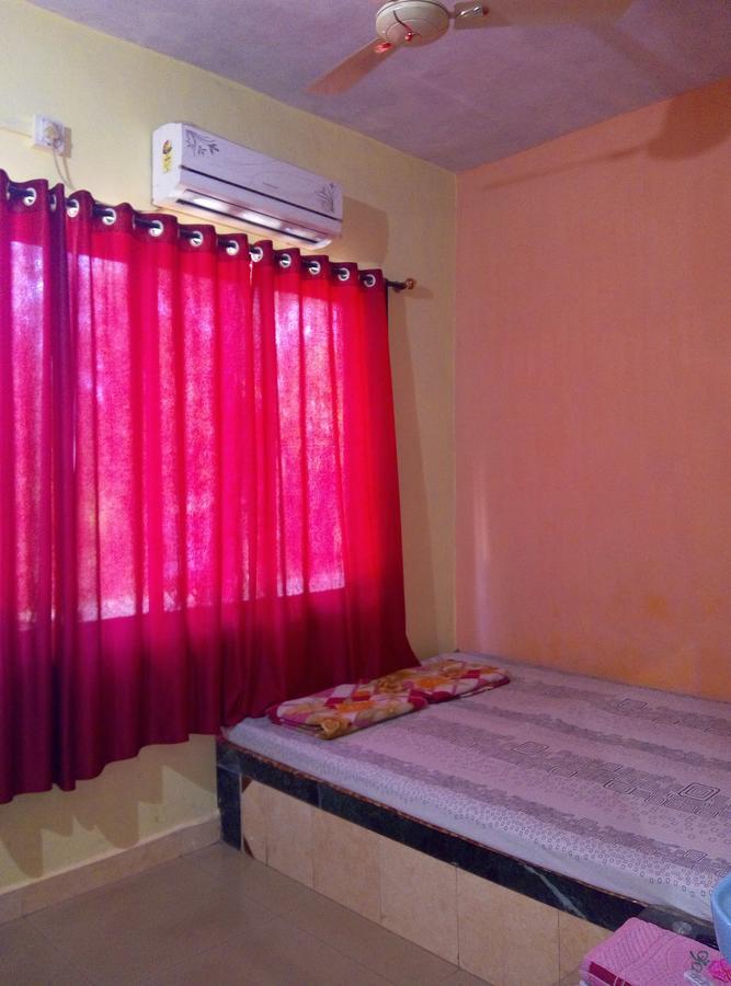 Harihareshwar Om Shree Bed And Breakfast חדר תמונה