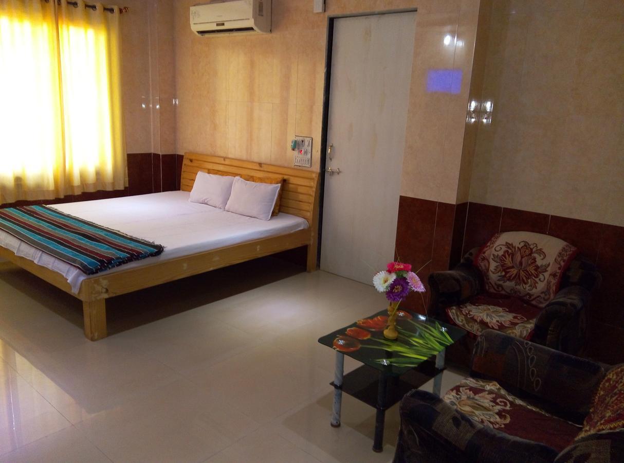 Harihareshwar Om Shree Bed And Breakfast מראה חיצוני תמונה