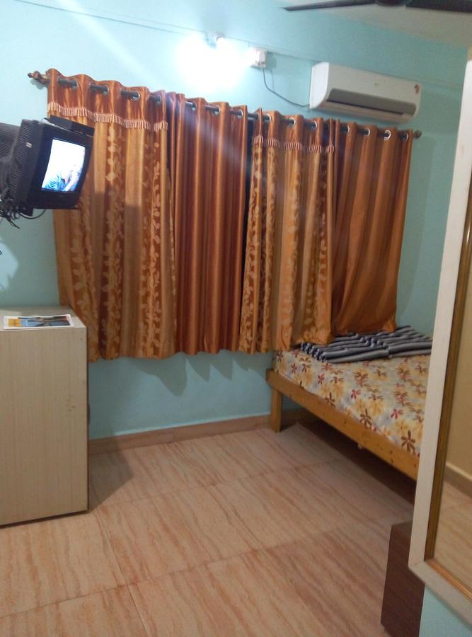Harihareshwar Om Shree Bed And Breakfast חדר תמונה