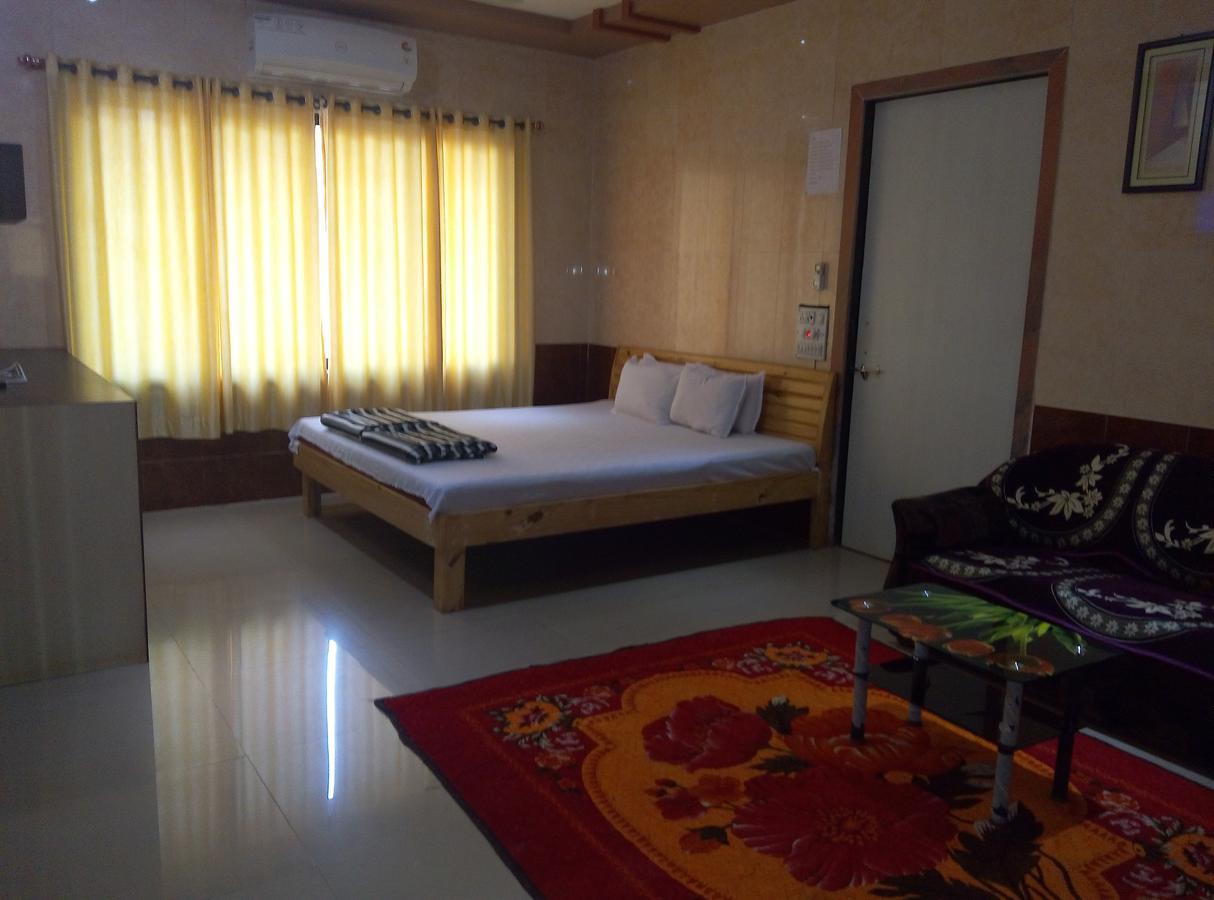 Harihareshwar Om Shree Bed And Breakfast מראה חיצוני תמונה